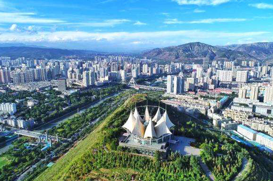 10 Days Chengdu – Xining – Lhasa Tour by Train