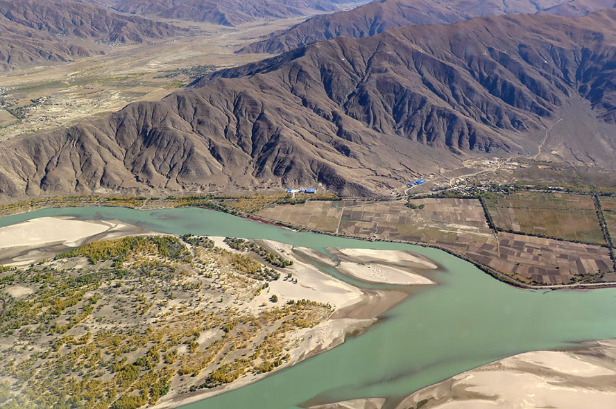 5 Days Lhasa Tour with Local Family Visit