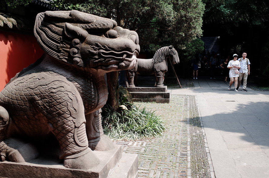 10 Days Chengdu – Lhasa – Everest Base Camp Tour