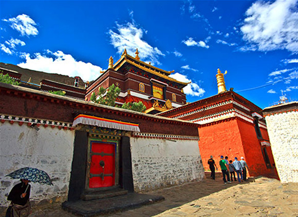 Yushu Horse Racing Festival in Amdo Tibetan Area