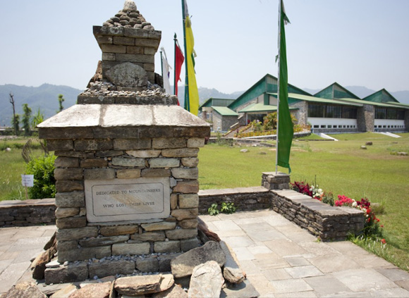 6 Days Eastern Lhasa Tour with Drigung Til Monastery